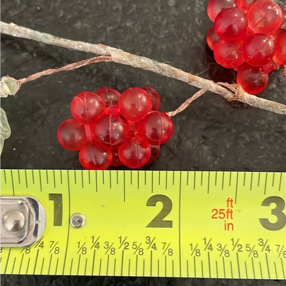 Vintage Christmas Red Berries and Leaves Garland Pieces - Picture 3 of 12